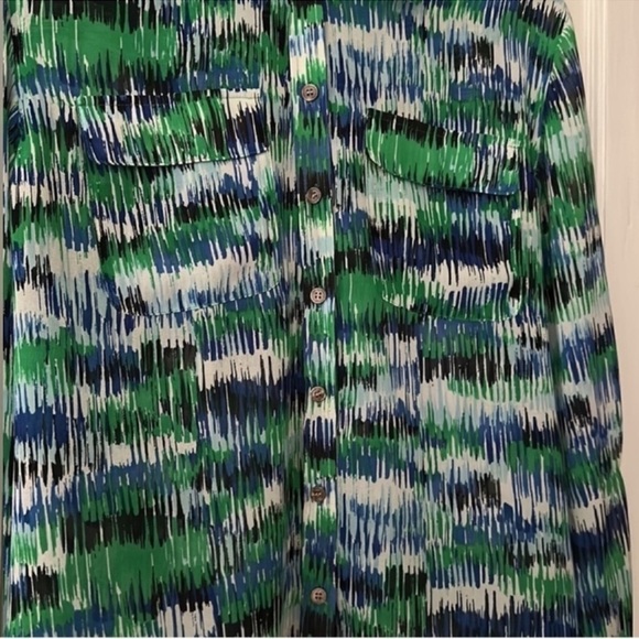 Two by Vince Camuto Artsy Boho Lightweight Long Sleeve Button Down Top - Picture 2 of 6